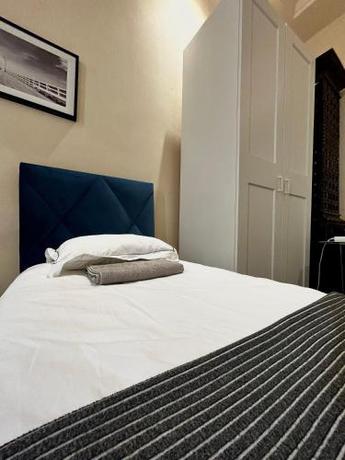 Imagen de la habitación del Hotel HARMONY APARTHOTEL Krakow. Foto 13
