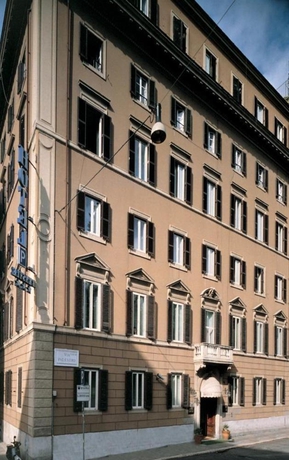 Imagen general del Hotel HARMONY, Castro Pretorio. Foto 2
