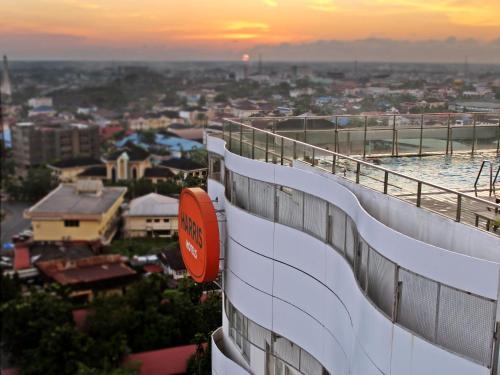 Imagen general del Hotel HARRIS Hotel Pontianak. Foto 5