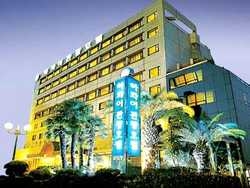 Imagen de los exteriores del Hotel HAWAII, Jeju. Foto 4