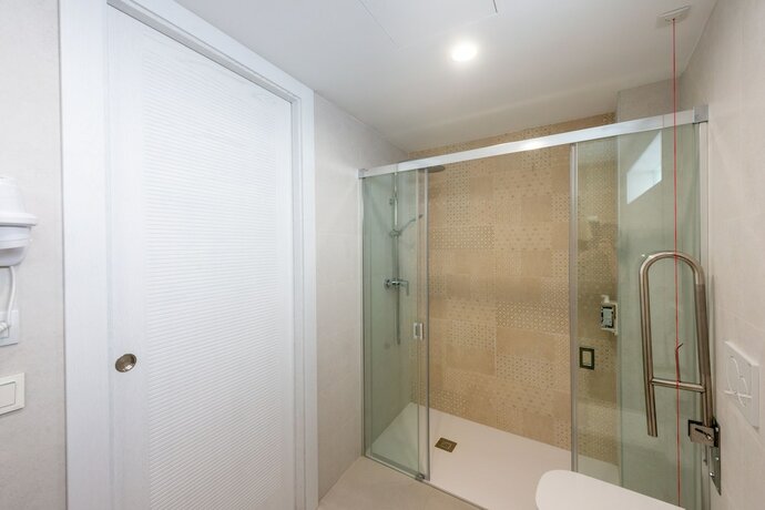 Imagen general del Hotel HC Calahonda Beach Nerja. Foto 8