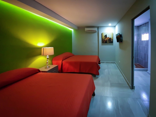 Imagen de la habitación del Hotel HC Express. Foto 5