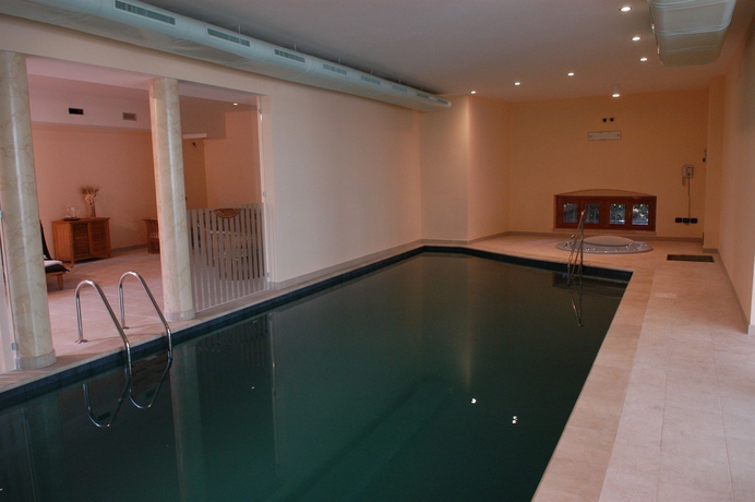 Imagen de la piscina del Hotel HC Hotel Cremona Pilgrim's. Foto 14