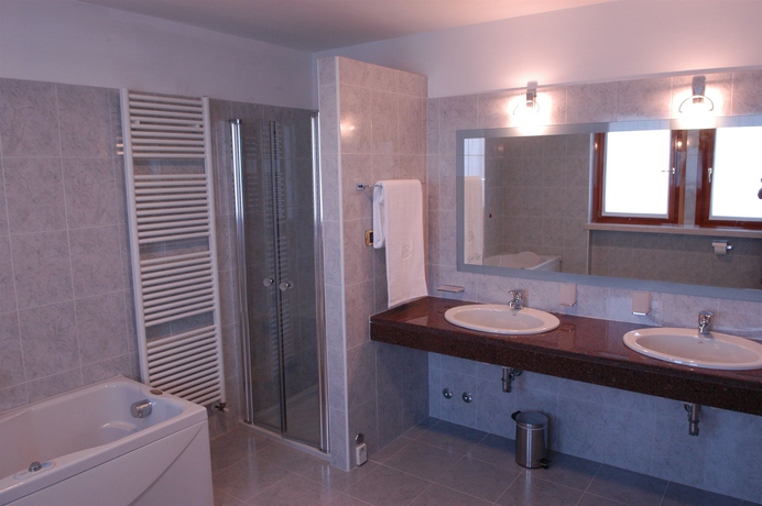 Imagen de la habitación del Hotel HC Hotel Cremona Pilgrim's. Foto 5
