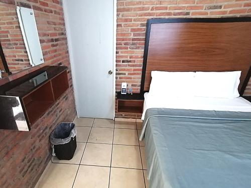 Imagen de la habitación del Hotel HCM Guadalajara. Foto 18