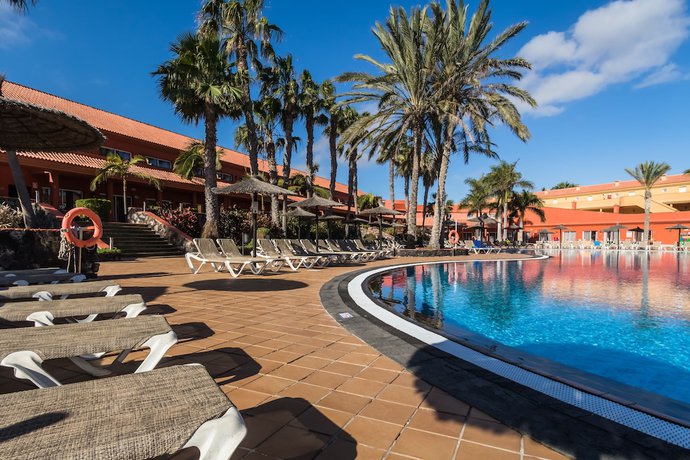 Imagen de la piscina del Hotel HD Lobos Natura Fuerteventura. Foto 15