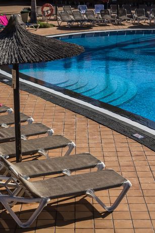 Imagen de la piscina del Hotel HD Lobos Natura Fuerteventura. Foto 16