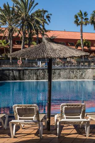 Imagen de la piscina del Hotel HD Lobos Natura Fuerteventura. Foto 18