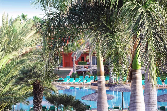 Imagen de la piscina del Hotel HD Lobos Natura Fuerteventura. Foto 12