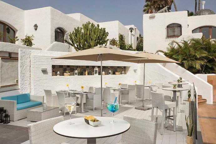 Imagen del bar/restaurante del Hotel HD Parque Cristobal Tenerife. Foto 2