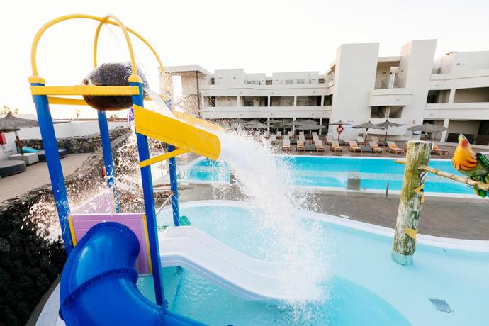 Imagen de la piscina del Hotel HD Sensarena - Adults Only. Foto 19