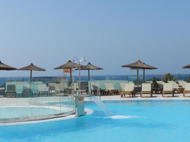 Imagen de la piscina del Hotel HD Sensarena - Adults Only. Foto 20