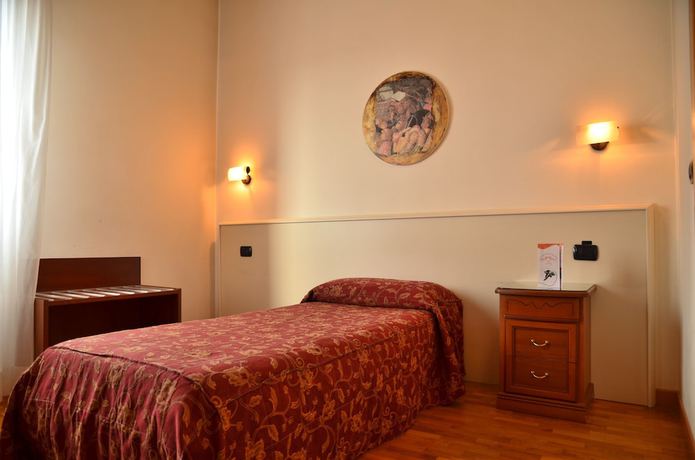 Imagen de la habitación del Hotel HDomus. Foto 11