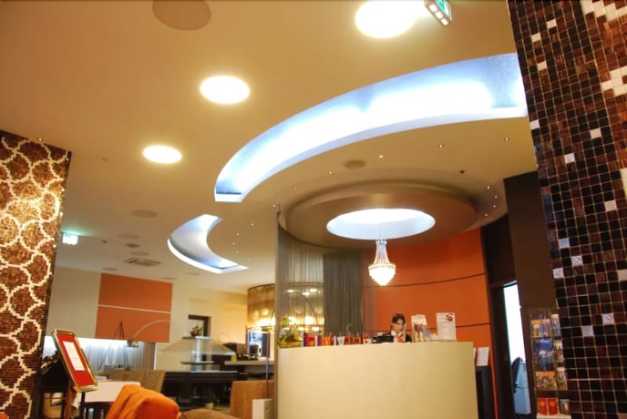 Imagen de los interiores del Hotel HEC Residence Milocer. Foto 15