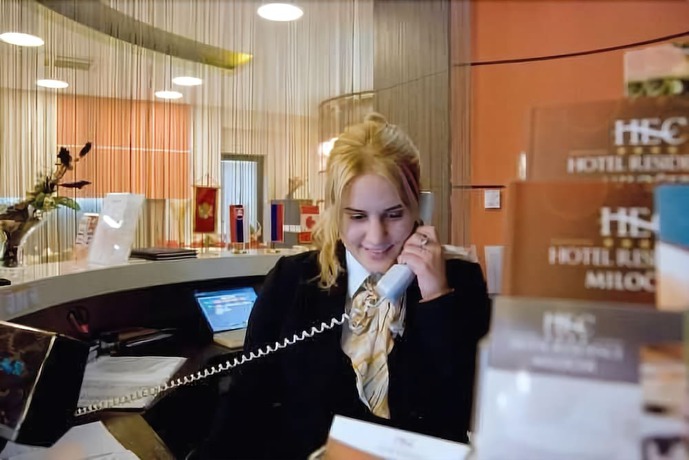 Imagen de los interiores del Hotel HEC Residence Milocer. Foto 19