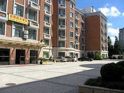 Imagen de los exteriores del Hotel HEJING BUSINESS. Foto 4