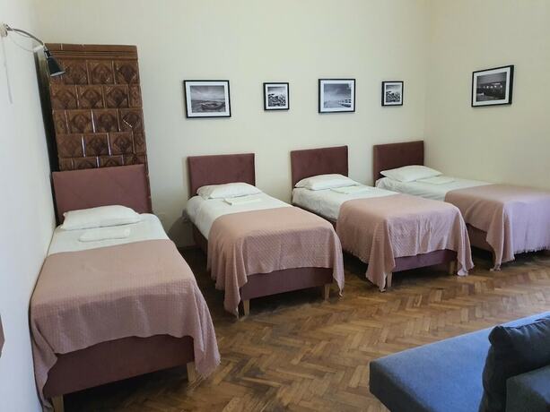 Imagen de la habitación del Hotel HELLO Aparthotels. Foto 6