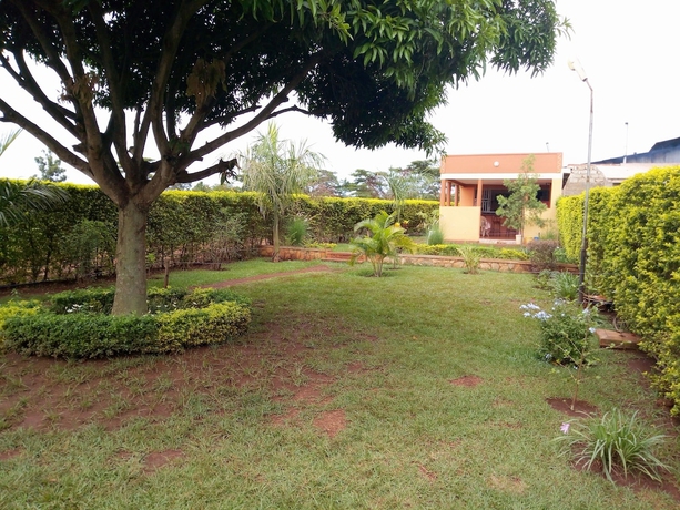 Imagen de los exteriores del Hotel HEM Guest House. Foto 8