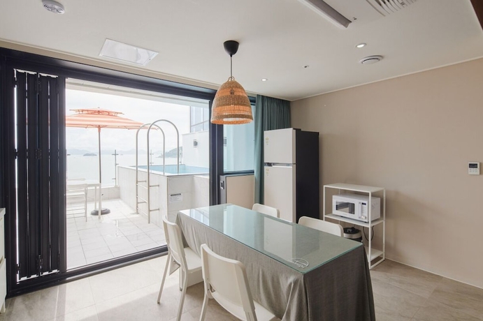 Imagen de la habitación del Hotel HEMIRION POOL VILLAandRESORT. Foto 6