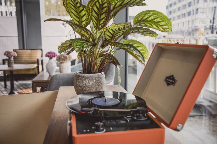 Imagen de los interiores del Hotel HENRI Düsseldorf Downtown. Foto 18