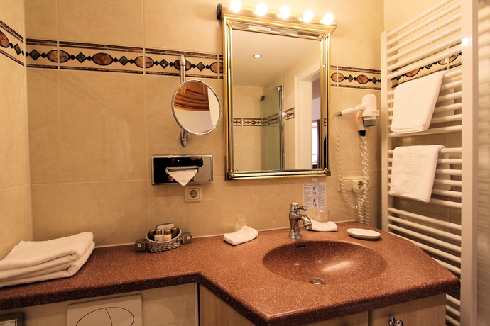 Imagen de la habitación del Hotel HENRI Hotel Garmisch-Partenkirchen. Foto 6