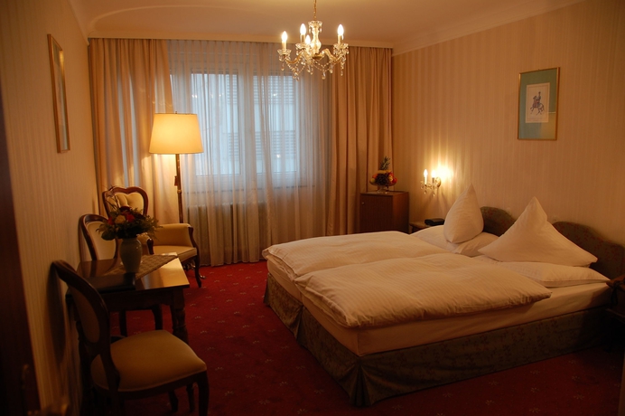 Imagen de la habitación del Hotel HENRI Wien. Foto 7