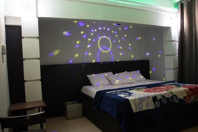 Imagen de la habitación del Hotel HG PALACE LODGE. Foto 19