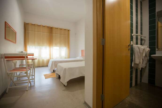 Imagen general del Hotel HI Espinho - Pousada de Juventude - Hostel. Foto 3
