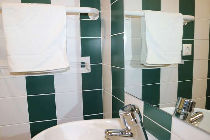 Imagen general del Hotel HI Espinho - Pousada de Juventude - Hostel. Foto 11