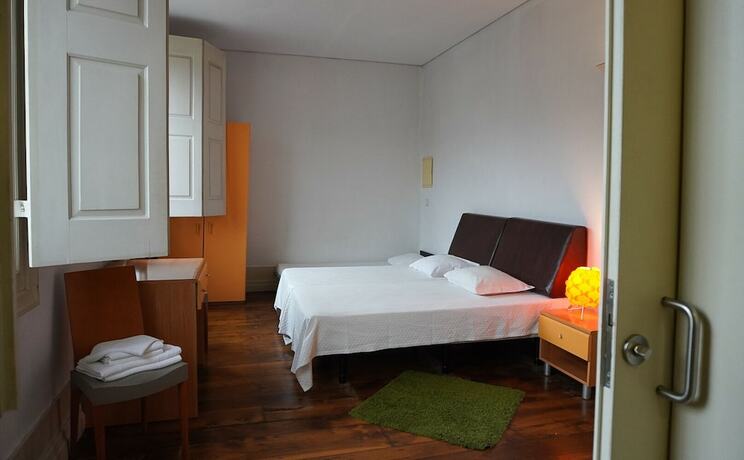Imagen general del Hotel HI Guimar&atilde;es &ndash; Pousada de Juventude - Hostel. Foto 3