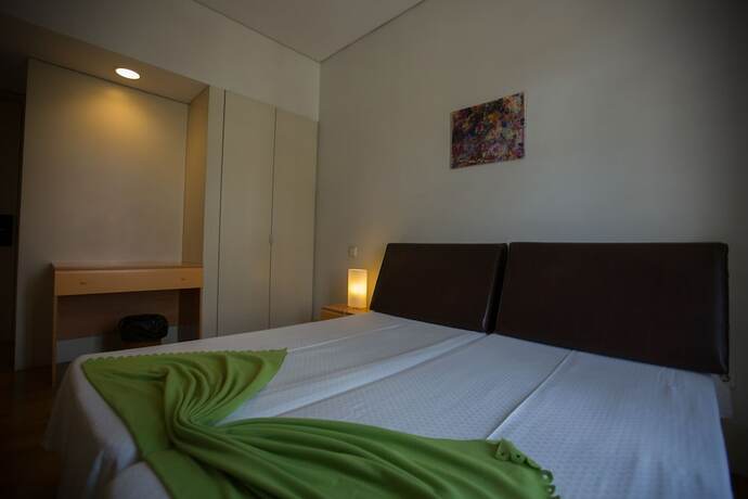 Imagen general del Hotel HI Guimar&atilde;es &ndash; Pousada de Juventude - Hostel. Foto 7