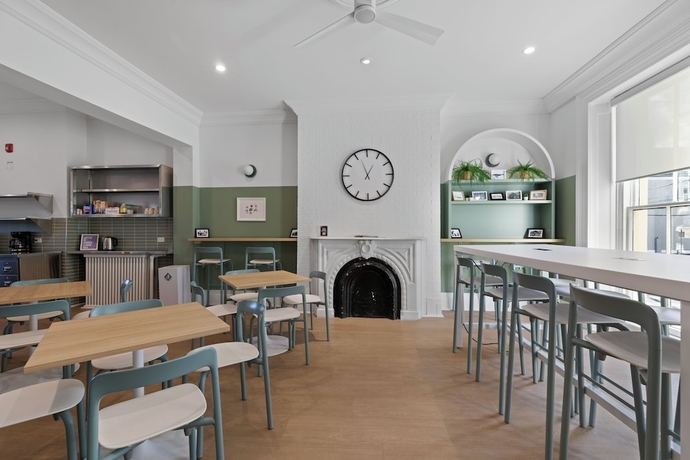 Imagen del bar/restaurante del Hotel HI Halifax Heritage House - Hostel. Foto 5