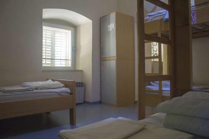 Imagen de la habitación del Hotel HI Hostel Rijeka. Foto 7