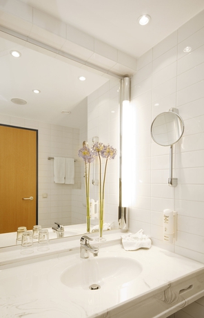 Imagen de la habitación del Hotel HI International Hamburg. Foto 11