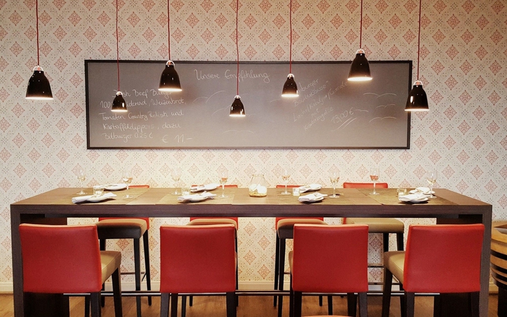 Imagen del bar/restaurante del Hotel HI International Hamburg. Foto 5