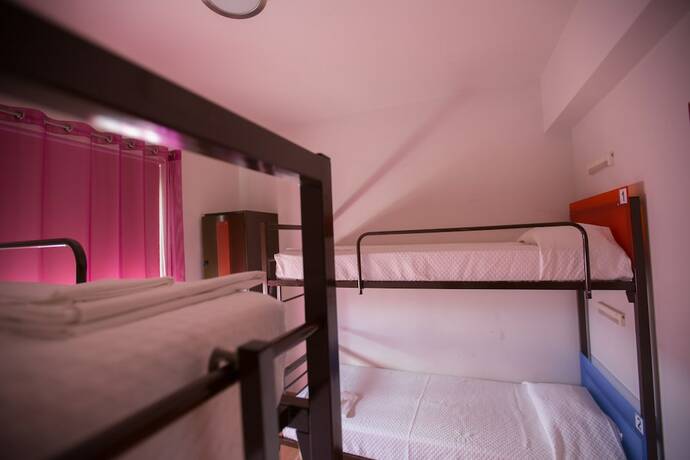 Imagen general del Hotel HI Portimão – Pousada de Juventude - Hostel. Foto 4