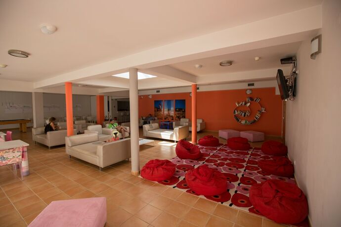 Imagen general del Hotel HI Portimão – Pousada de Juventude - Hostel. Foto 8