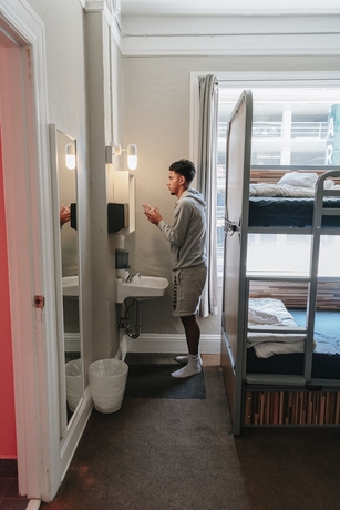 Imagen de la habitación del Hotel HI San Francisco Downtown Hostel. Foto 12