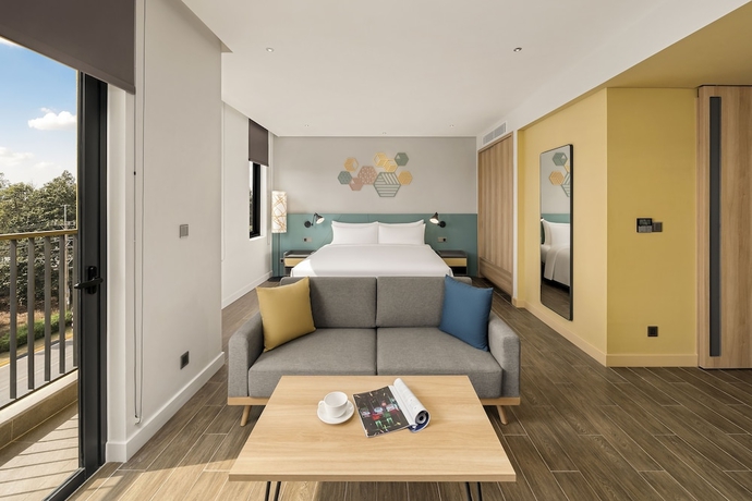 Imagen de la habitación del Hotel HIIVE by Fusion Binh Duong New City. Foto 9