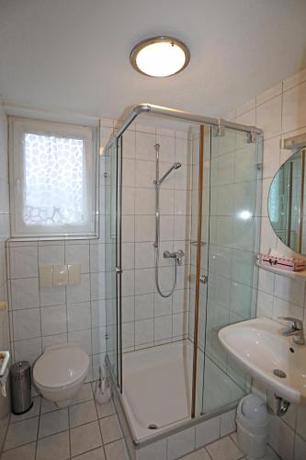 Imagen de la habitación del Hotel HIL - im Lus Schopfheim. Foto 6