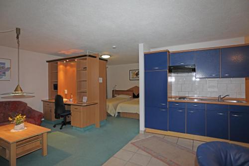 Imagen de la habitación del Hotel HIL - im Lus Schopfheim. Foto 7