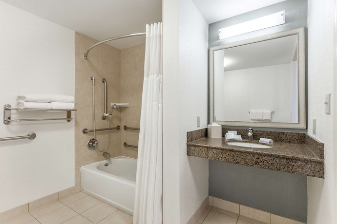 Imagen de la habitación del Hotel HILTON GARDEN INN ALBANY/SUNY AREA. Foto 16