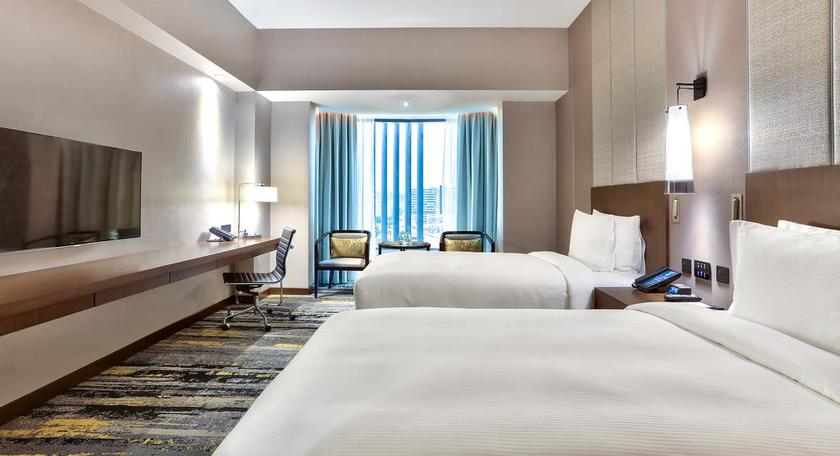 Imagen de la habitación del Hotel HILTON KOTA KINABALU. Foto 8