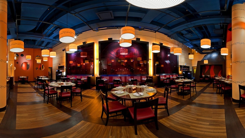 Imagen del bar/restaurante del Hotel HILTON NEW YORK FASHION DISTRICT. Foto 2