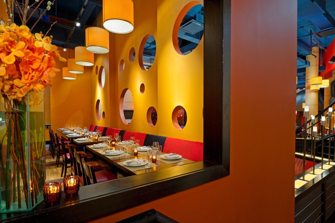 Imagen del bar/restaurante del Hotel HILTON NEW YORK FASHION DISTRICT. Foto 3