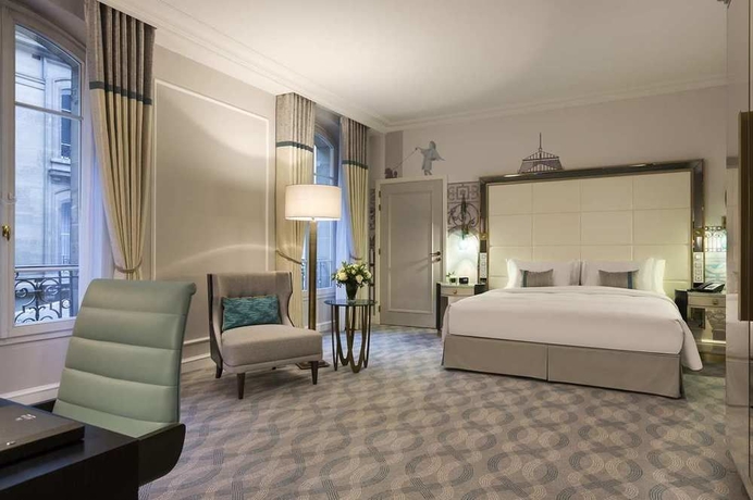 Imagen de la habitación del Hotel HILTON OPERA PARIS. Foto 6