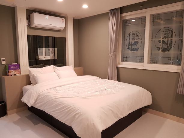 Imagen de la habitación del Hotel HITE. Foto 14