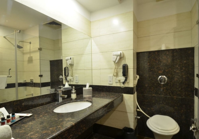 Imagen de la habitación del Hotel HK Clarks Inn, Amritsar. Foto 14