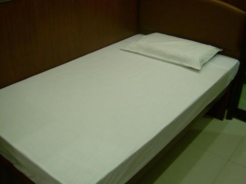 Imagen de la habitación del Hotel HK Downtown Backpackers. Foto 8