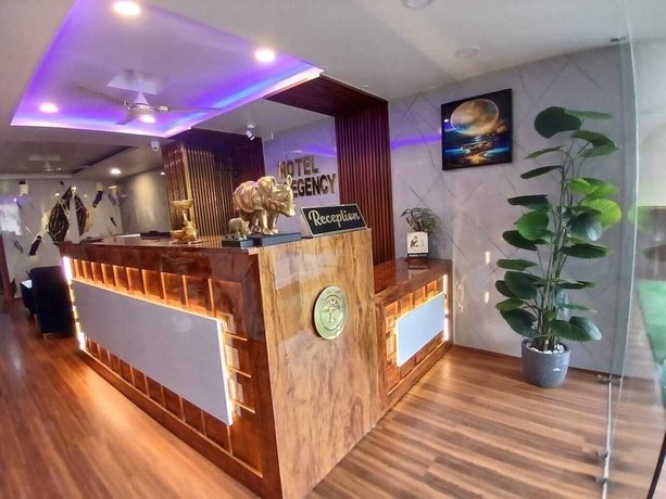 Imagen de los interiores del Hotel HK Regency. Foto 10